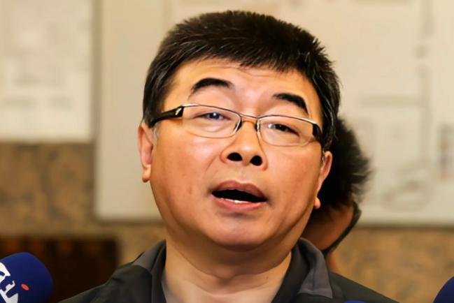 邱毅：大家要是觉得蒋万安是统派的话，那就大错特错了。实际上他只是美国安插在台湾的