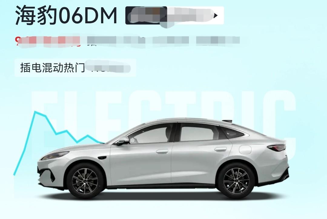 一辆仰望U8高速追尾快递货车，前舱撞得稀烂。但乘员舱像个完好的铁盒子，A柱没弯