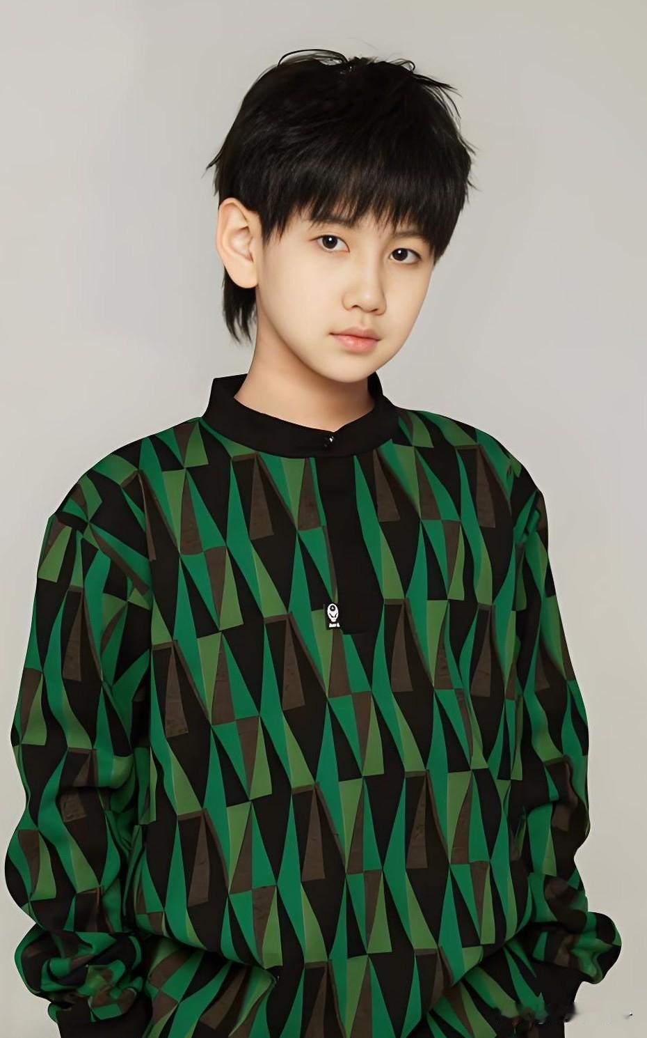 《岁月有情时》，关晓彤这女主演的好，黄景瑜的男主演的也好，可比这二位演的