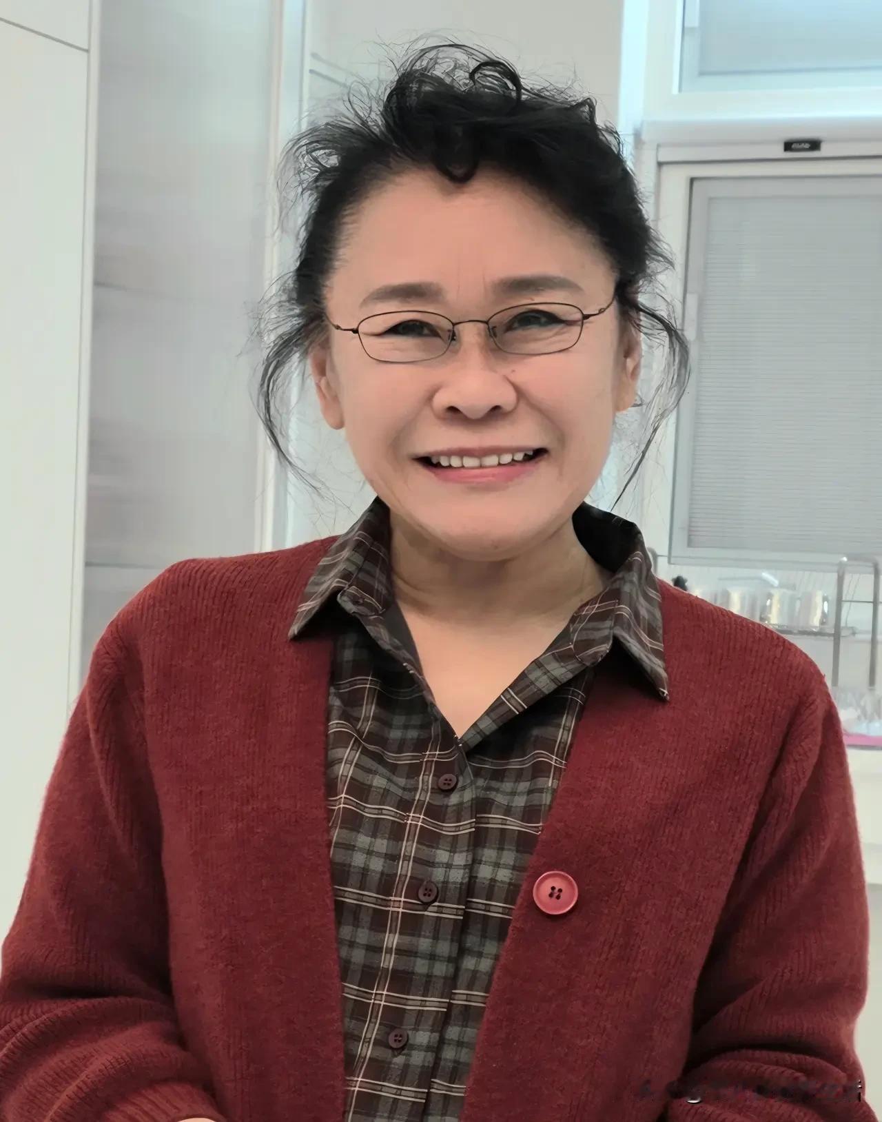 70多岁的张海迪，依然笔耕不辍！今天是立春，张海迪写了非常短的一篇小散文，说