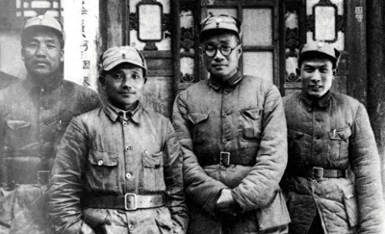 第二野战军如果设立副司令，谁最有资格担任？“1948年6月的深夜，作战室灯火通