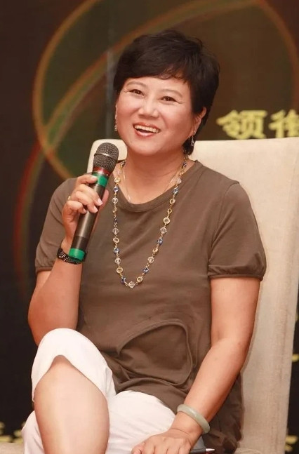 1997年，《雍正王朝》筹备期间，导演胡枚选定让张丰毅出演雍正。马上要开拍了，张