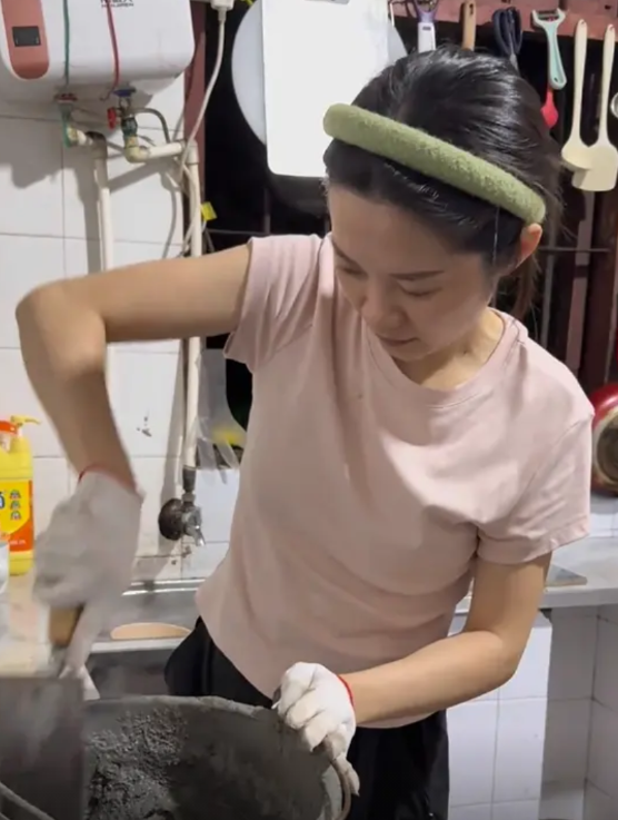 “不到半年就解散！”3名90后一起租房躺平，大家都觉得她们坚持不了多久。在福