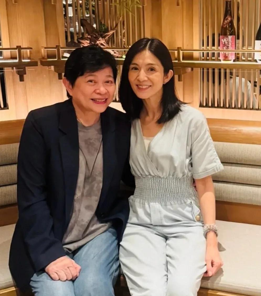 当年的清纯玉女啊！杨采妮现在太瘦了，真的显老