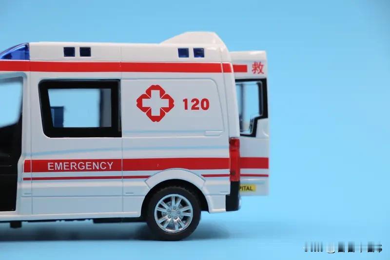 现在医院经营理念是赚钱吗？妈妈卵巢囊肿去医院救护车费用450元，检查费1200元