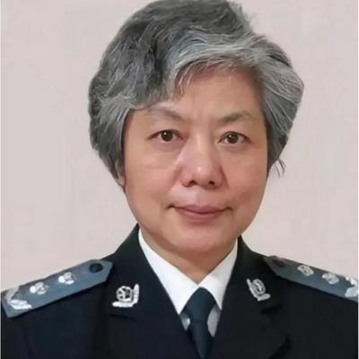 "不能判刑，那就高额罚款！"中国人民公安大学李玫瑾教授建议，凡是扶了老人被要求天