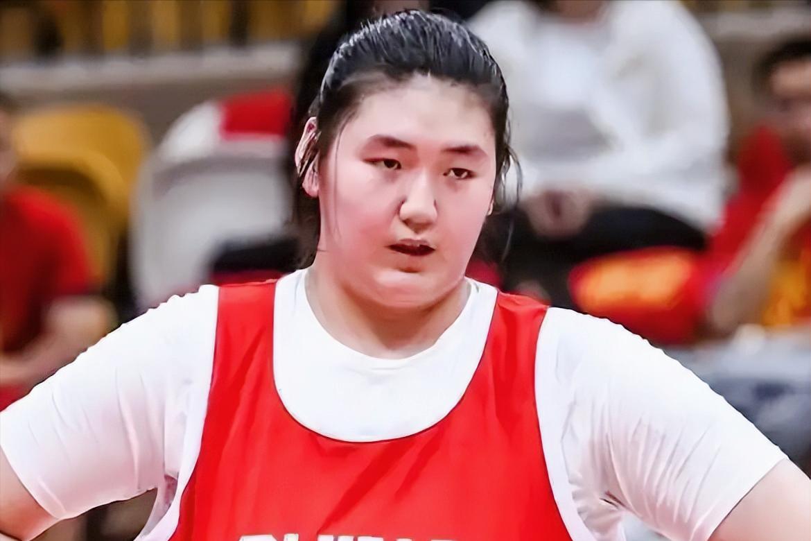 宫鲁鸣赛后如此评价本场比赛，大家给中国女篮这场热身赛打几分？此前，宫鲁鸣给亚