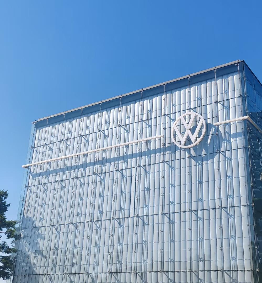 全球知名公司裁员数量排名：第1名：大众汽车，10万人第2名：亚马逊，5.8万