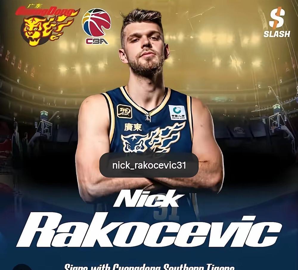 最近CBA赛场有件事挺让人琢磨的，外援跟着球队到了福建，结果一场没打，一秒钟上场