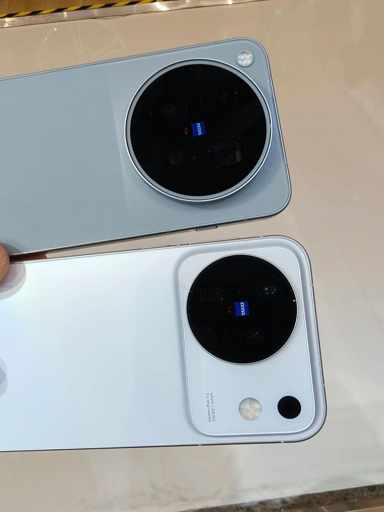 vivoX500🆚X500proMax的差价和体验差距都挺大的。✨vivo