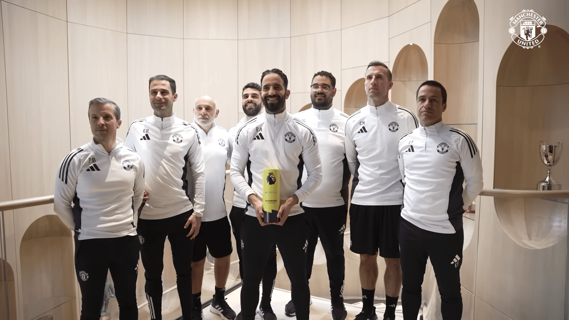 阿莫林: 获得最佳教练归功于全队, 客场面对热刺不容易