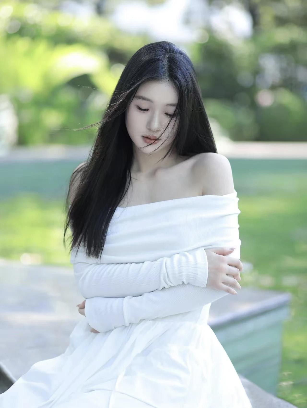 清纯气质美女，是你的白月光吗共享美人靓照怎么拍人像才好看什么样的女孩你看一眼