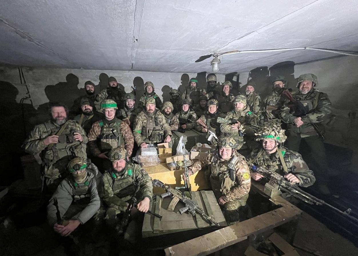 2月20日，扎波罗热前线，乌军第414旅的无人机部队“马扎尔之鸟”打掉了3套俄军