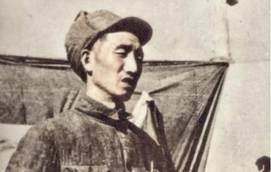 1924年，蒋介石对一位黄埔学员进行考核，刚问了几句便摇了摇头：“这样的人没出息