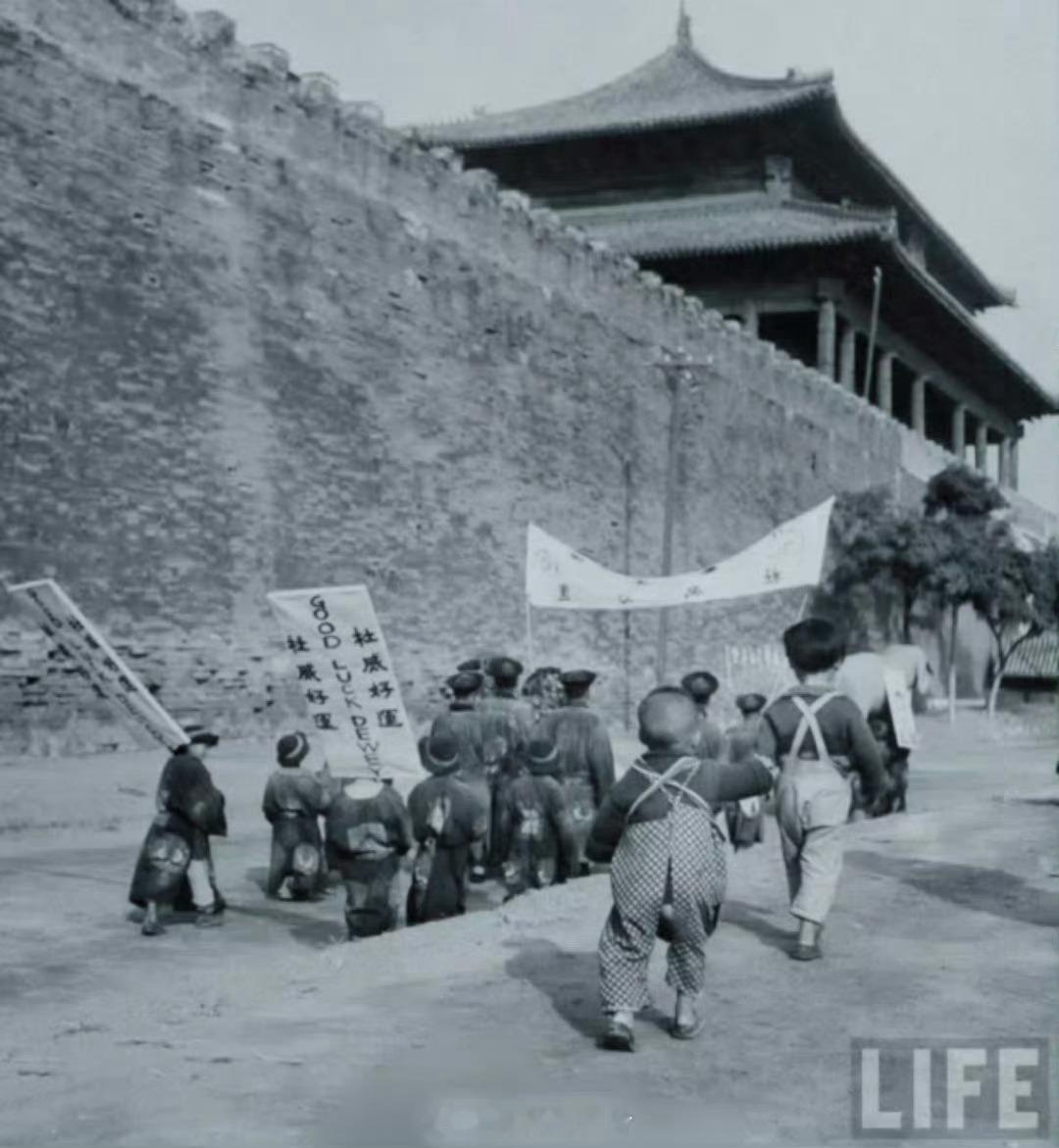 1955年，杜鲁门70岁时，曾接受采访说：“我现在就有一个愿望，希望能活着看到蒋