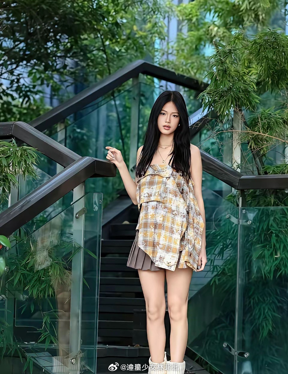 不得不说，妈妈的审美对孩子影响好大，鲍蕾家的贝儿和钟丽缇家的Jaden竟然同岁，
