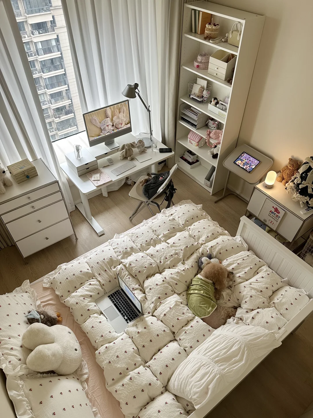 i人的小卧室☁️🎧🖥️安全感满满！