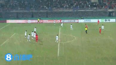 英雄出少年！3场比赛打进10球，中国版“克洛泽”赵松源横空出世，中国国家队晋级2