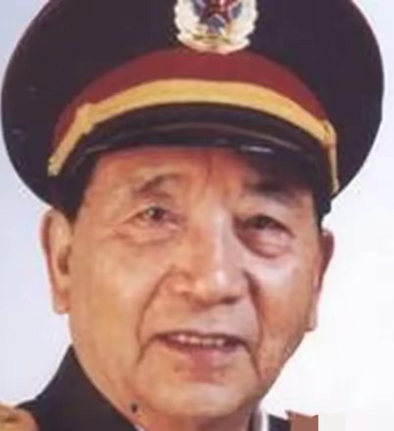 1932年，徐向前骑马路过死人堆时，发现其中一具尸体是自己手下的一名连长，并且身