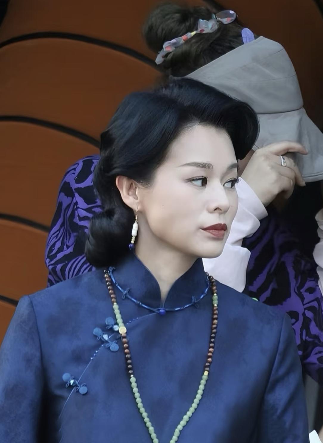 胡杏儿这状态太绝了，随着年龄的增长，气质越来越好，比年轻的时候好看太多了。同