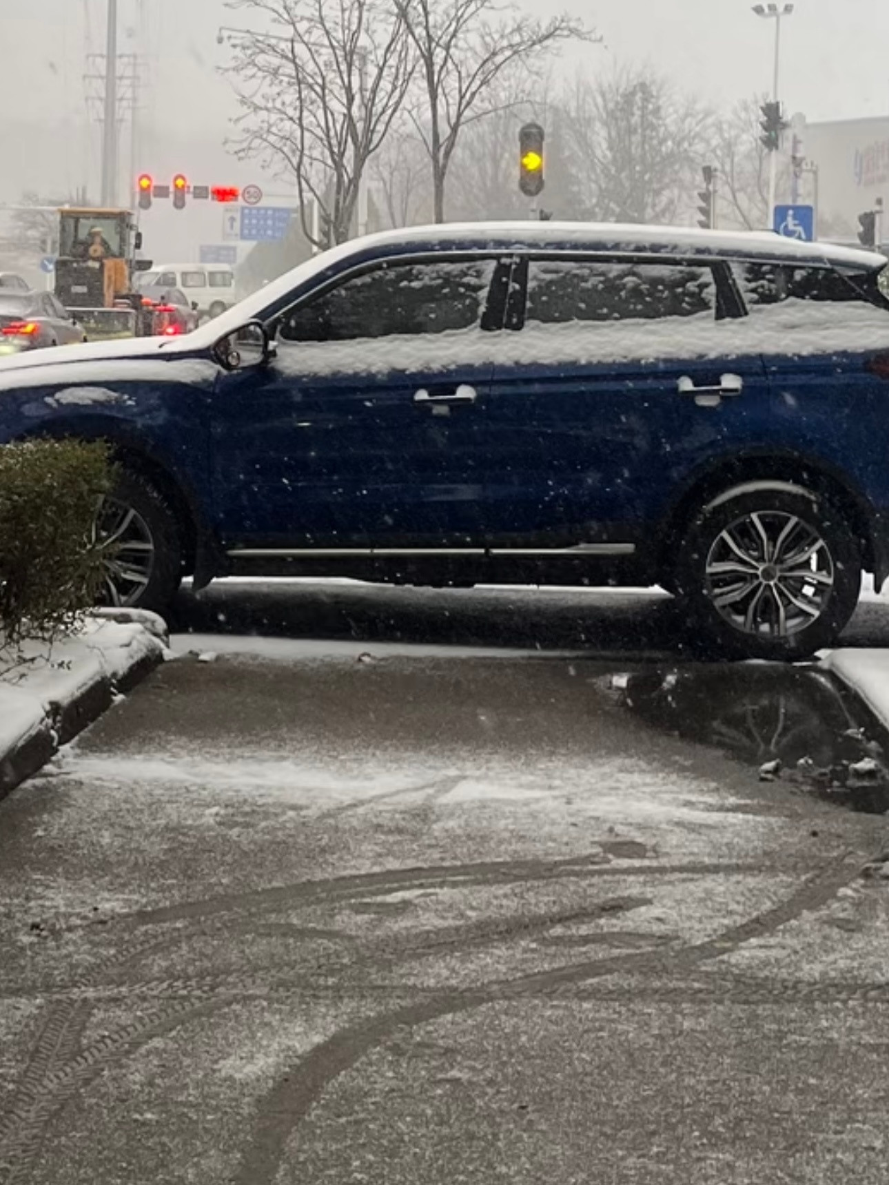 堵路违停的后果