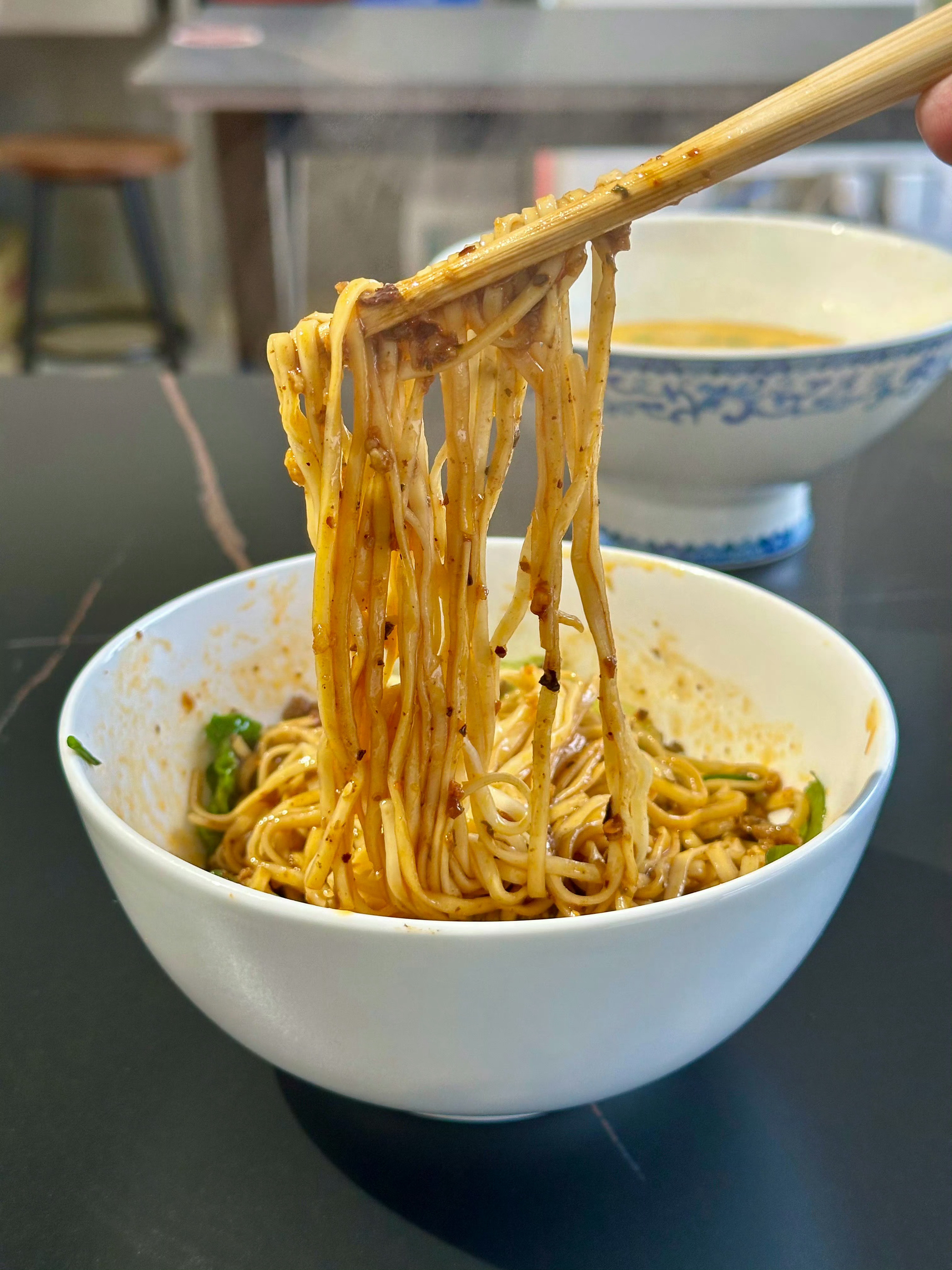 不想努力减脂了，想吃素椒面，杂酱面也可以成都
