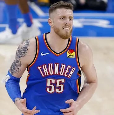 文霍斯特：哈滕可能成为雷霆在交易截止日前的交易目标。目前，雷霆拥有NBA最昂贵的