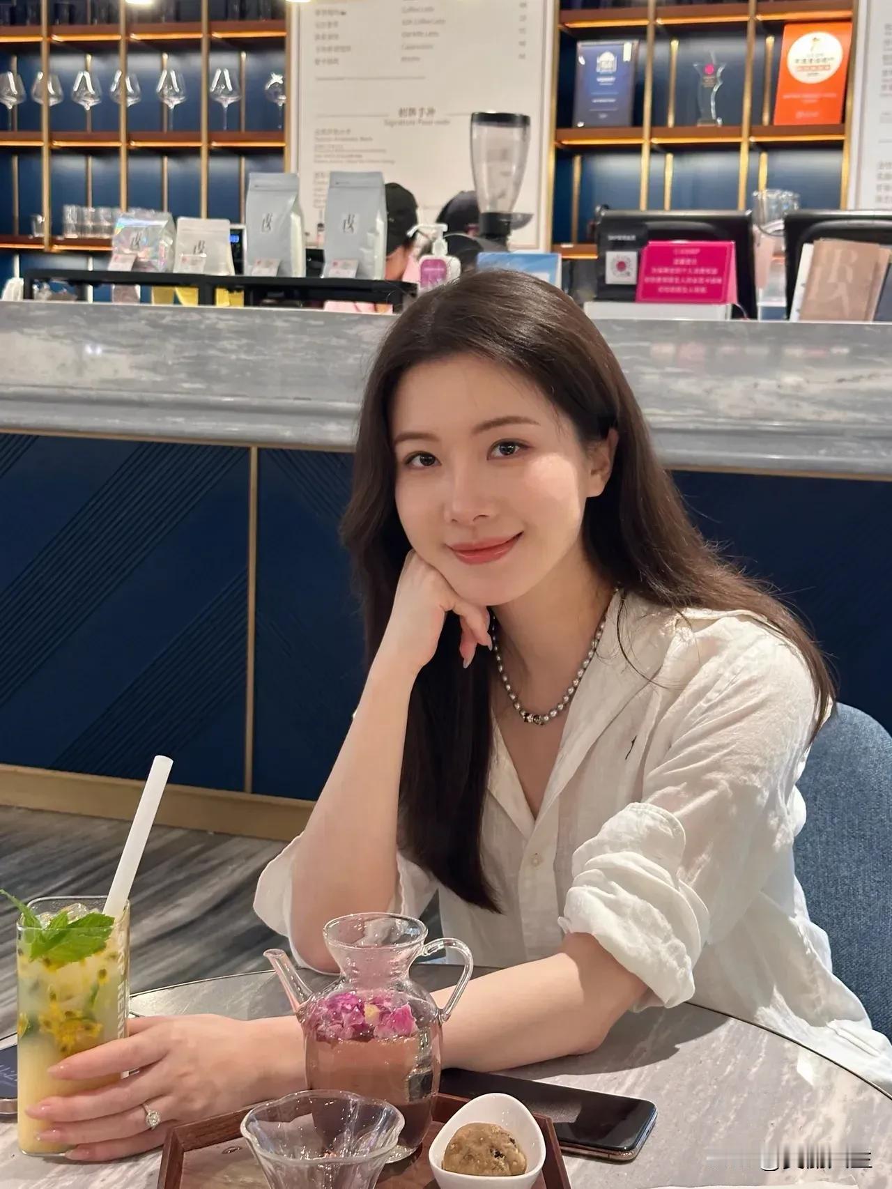 愿生活不太拥挤，愿笑容不太刻意！青岛再见