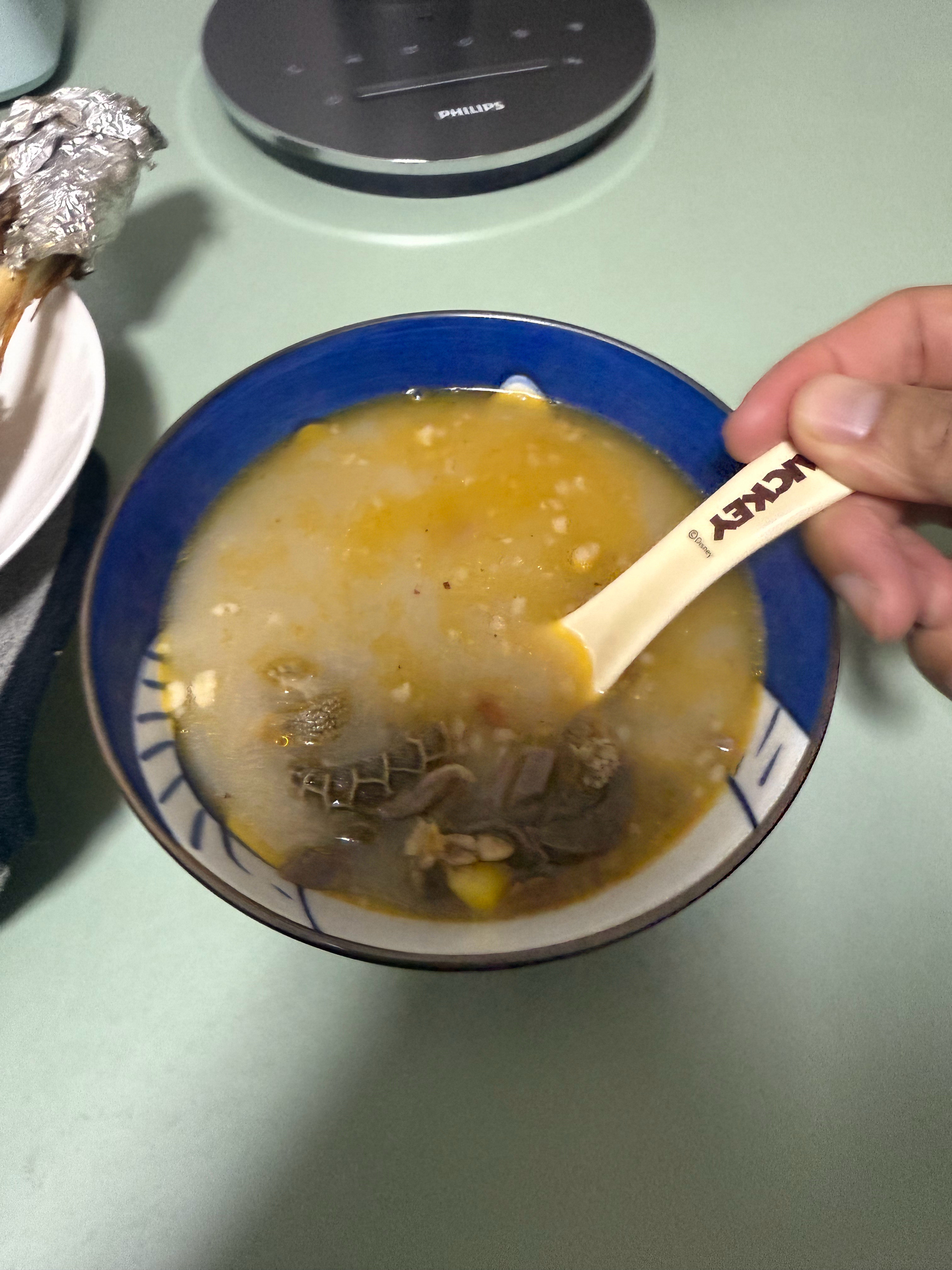 回到家居然有羊杂汤，怎么哪里都帮我补？