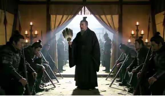 曹操为什么给了贾诩善终？因为他真的是太有用了。贾诩在正史上干的事多了，只