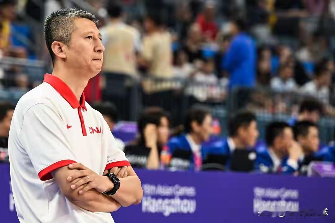中国男篮主帅郭士强真是太清醒了！在今天中国男篮客场挑战日本男篮的比赛前，郭士强教
