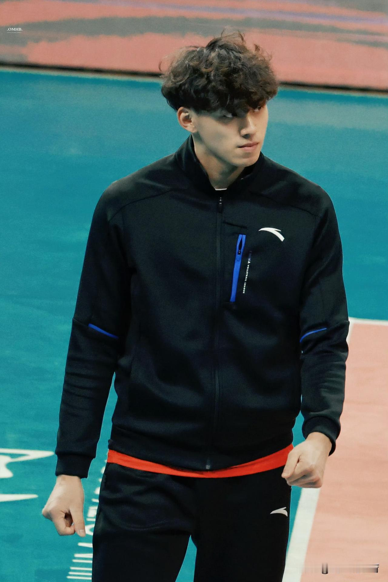 江苏男排杀出“小霸王”，升降赛对战浙江三局砍下20分，或为中国男排找到江川的最佳