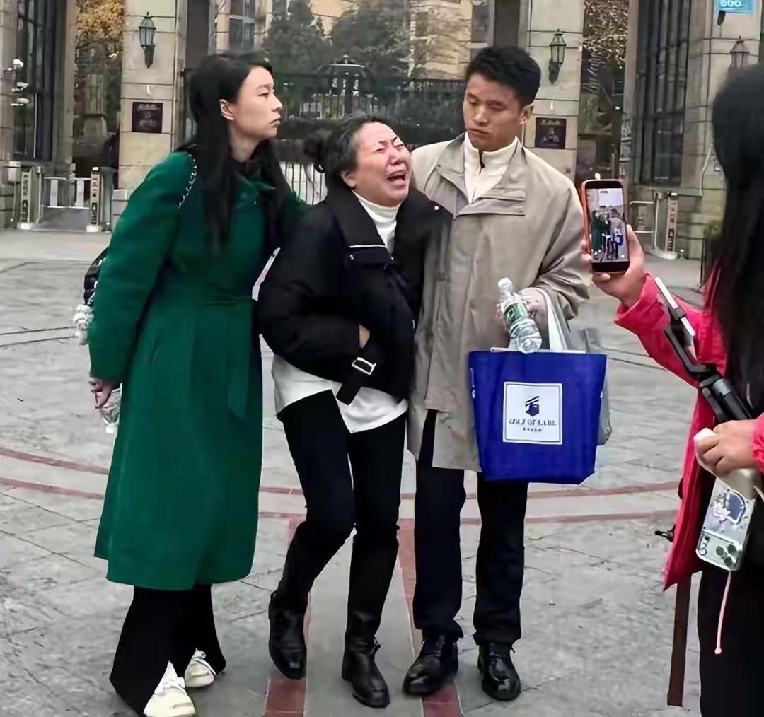 精神病这个“金钟罩”什么时候能被破？刚看了成都家门口被杀案的判决，行凶者判了