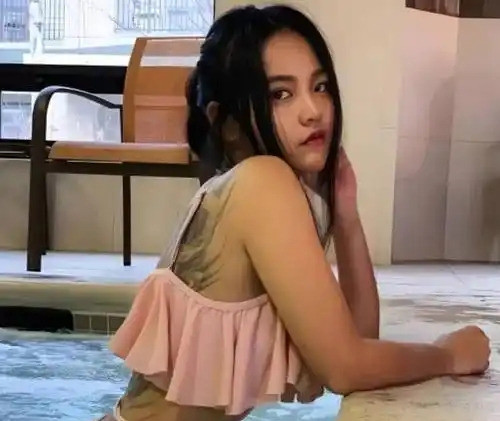 中国女子加入美军，现在想回国难了啥？有人为了美国梦，跑去
