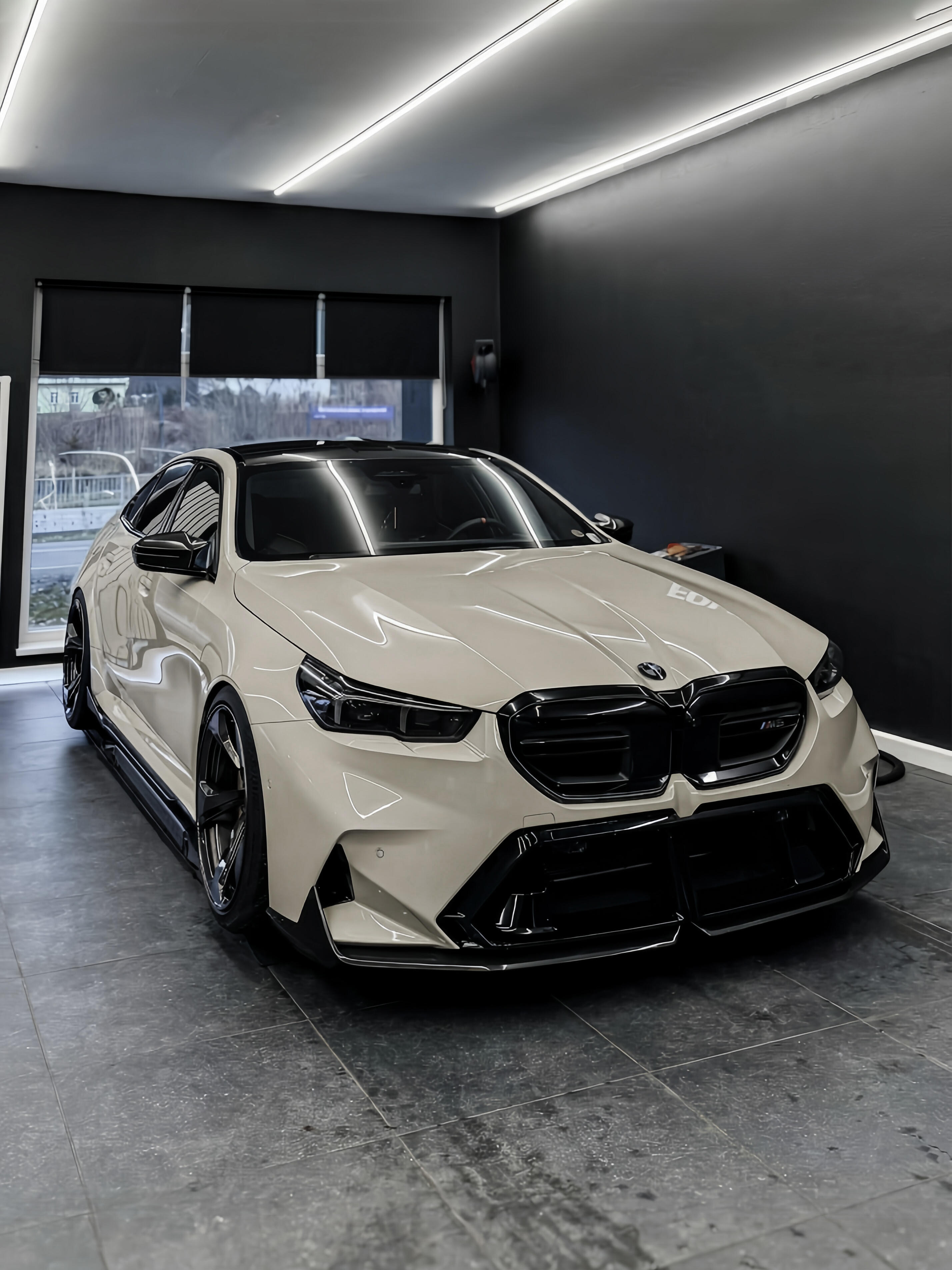 又厚又蠢又笨重，无法理解