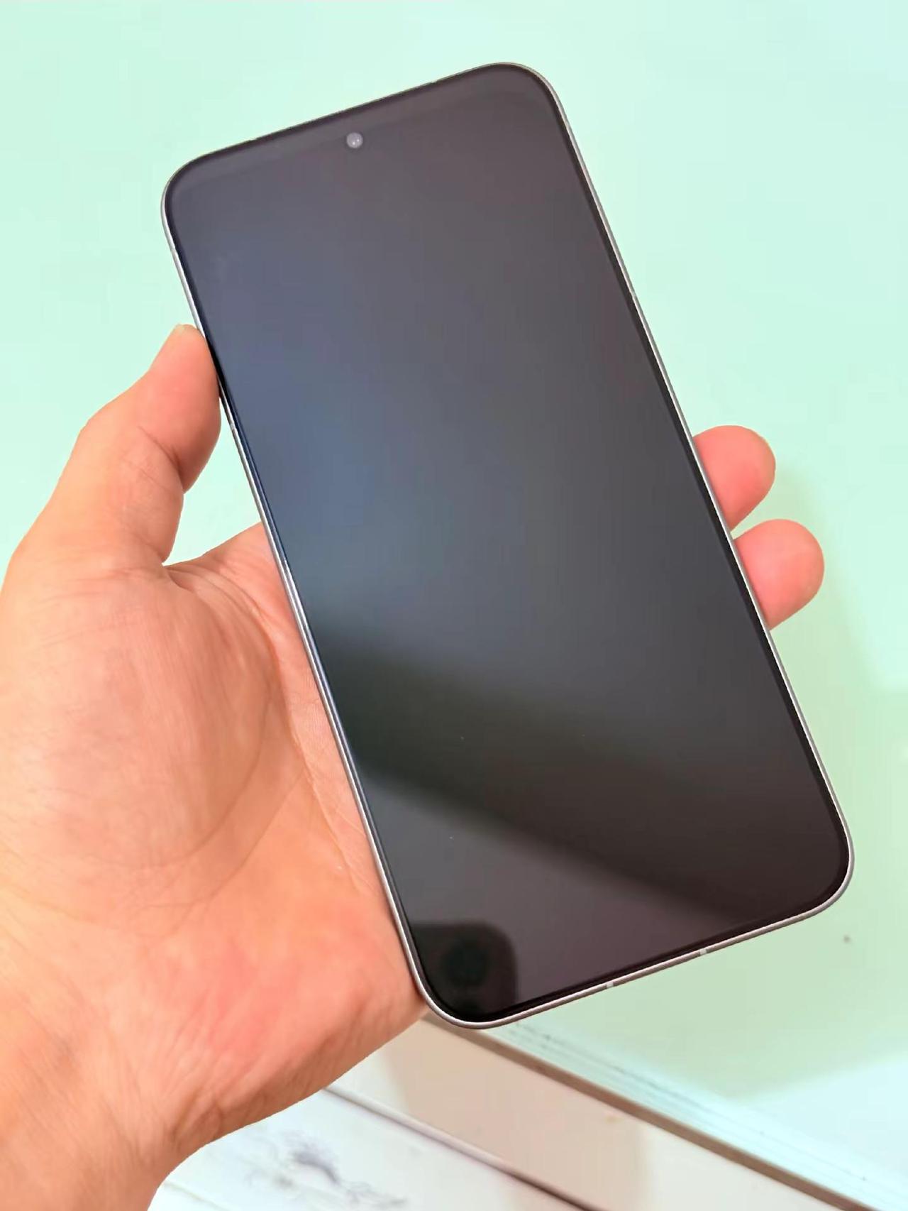 vivoX300s点评。续航不差，八九千容量的重量肯定都超过220克了。影像够