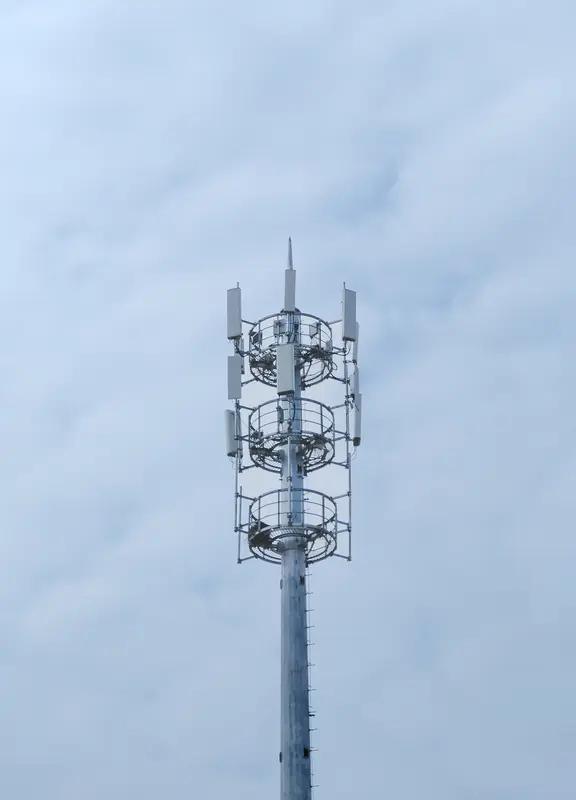 中国5G基站总数达到495.8万个，这数据简直太牛了！想想以前4G刚普及那会，网