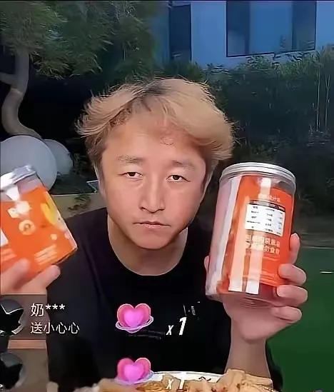 冉莹颖还是放过你老公邹市明吧。你看看你把你老公逼的样子，邹市明在直播镜头前面