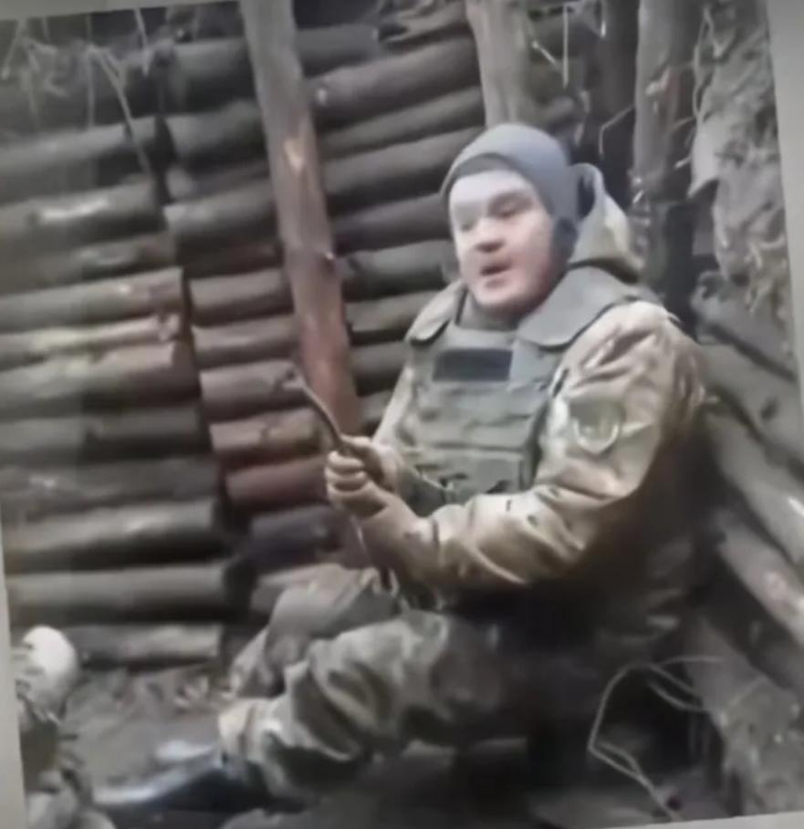 乌克兰战场上有一个叫谢廖沙的特殊士兵，他是一个唐氏综合征患者，可他却阴差阳错被送