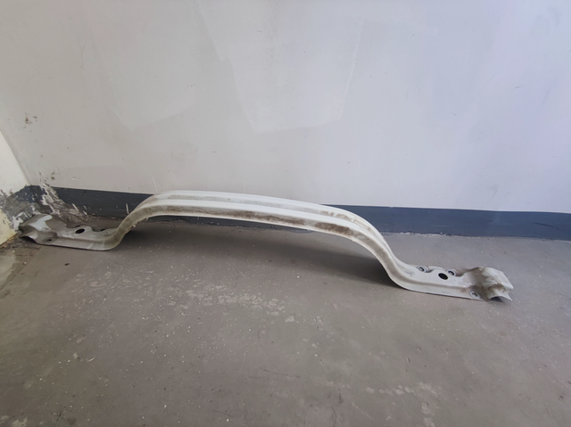 换后防撞梁看了某帝大爆炸拆车评测后，立刻去万能的某宝搜索威朗防撞梁，一搜都是卖