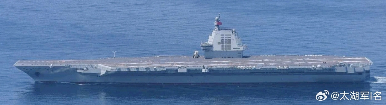 南下的18舰编队即将通过台湾海峡。小鬼子首次确认福建舰。​​​
