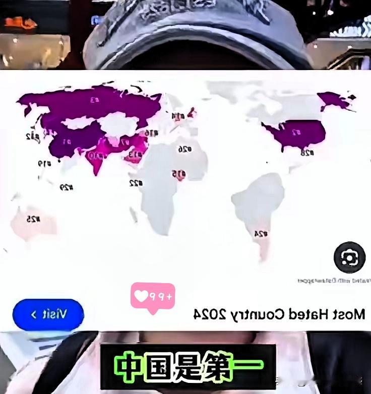 一位在中国生活六年的美国人气博主，对着镜头火力全开疯狂吐槽，直言自己实在无法理解