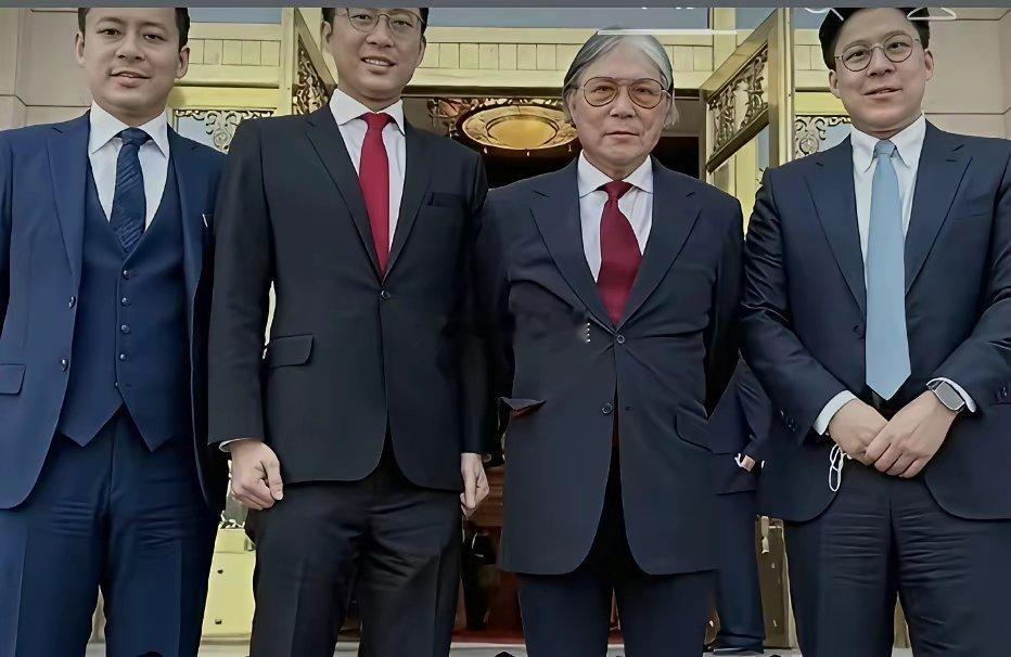 李家父子与霍家父子对比，霍家父子更显亲和力