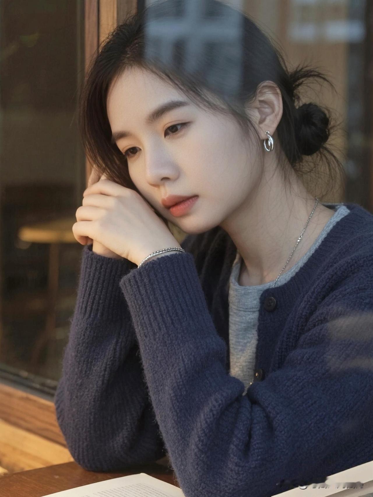 这几天上课上到崩溃。眼看下周就段考了。虽说现在不准统考，可各个中心校私底下还是