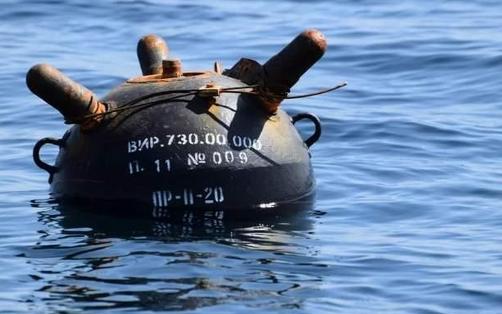 伊朗还没有拿出更狠的手段，便是向霍尔木兹海峡布雷，一旦进行了布雷，整个海域就成为