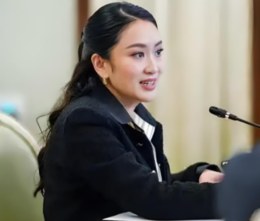 佩通坦能来参加九三阅兵吗？说白了，佩通坦是咱们网友非常喜欢的政客，尽管“录音门”