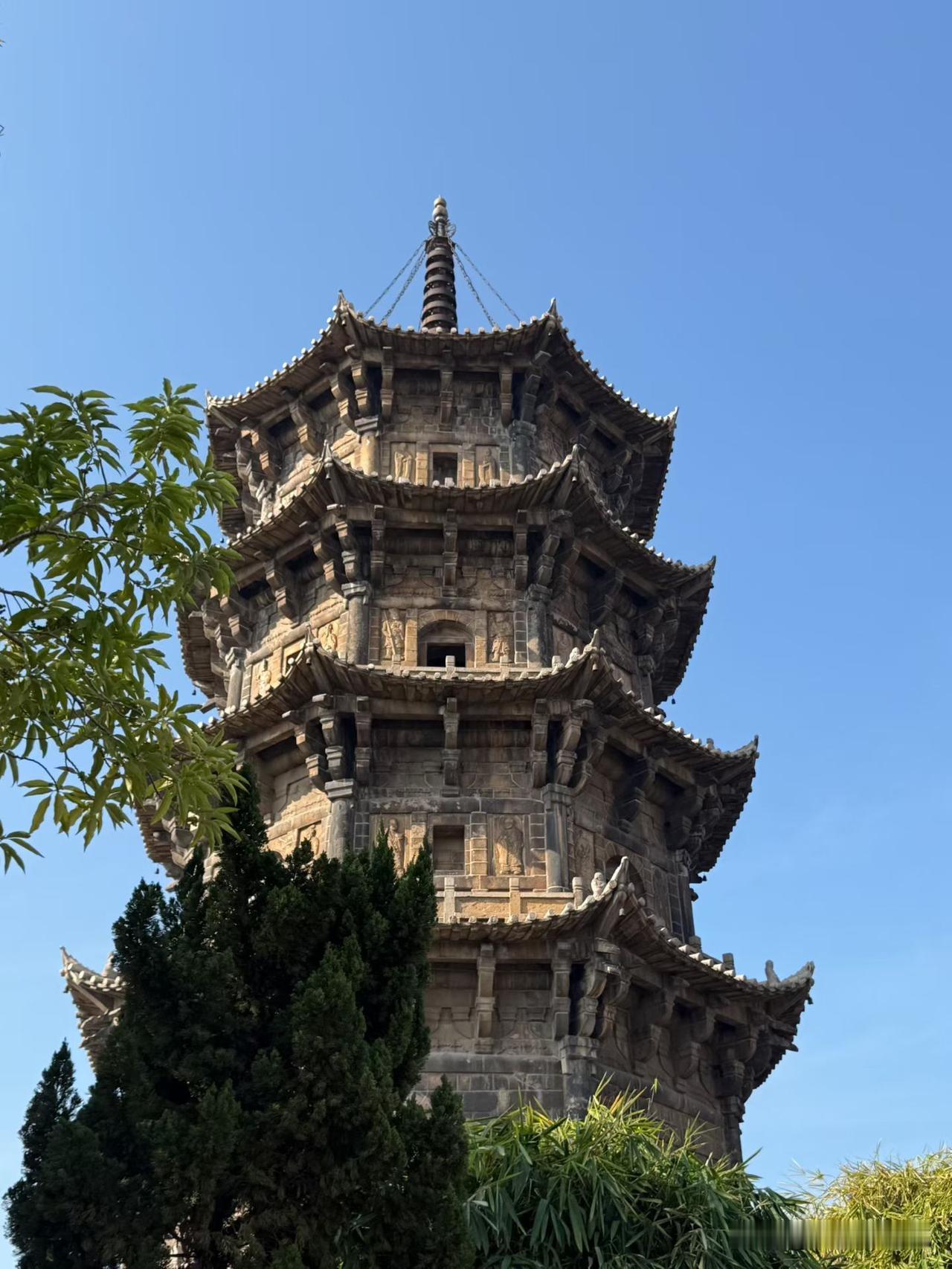 你们身边有这样的人吗？朋友享受了延迟5年退休的政策，尽管这5年内她身体频频亮