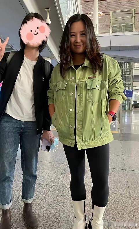 事实证明，明星的网图都是p过的，真实长这样子！[捂脸哭][捂脸哭][捂脸哭]