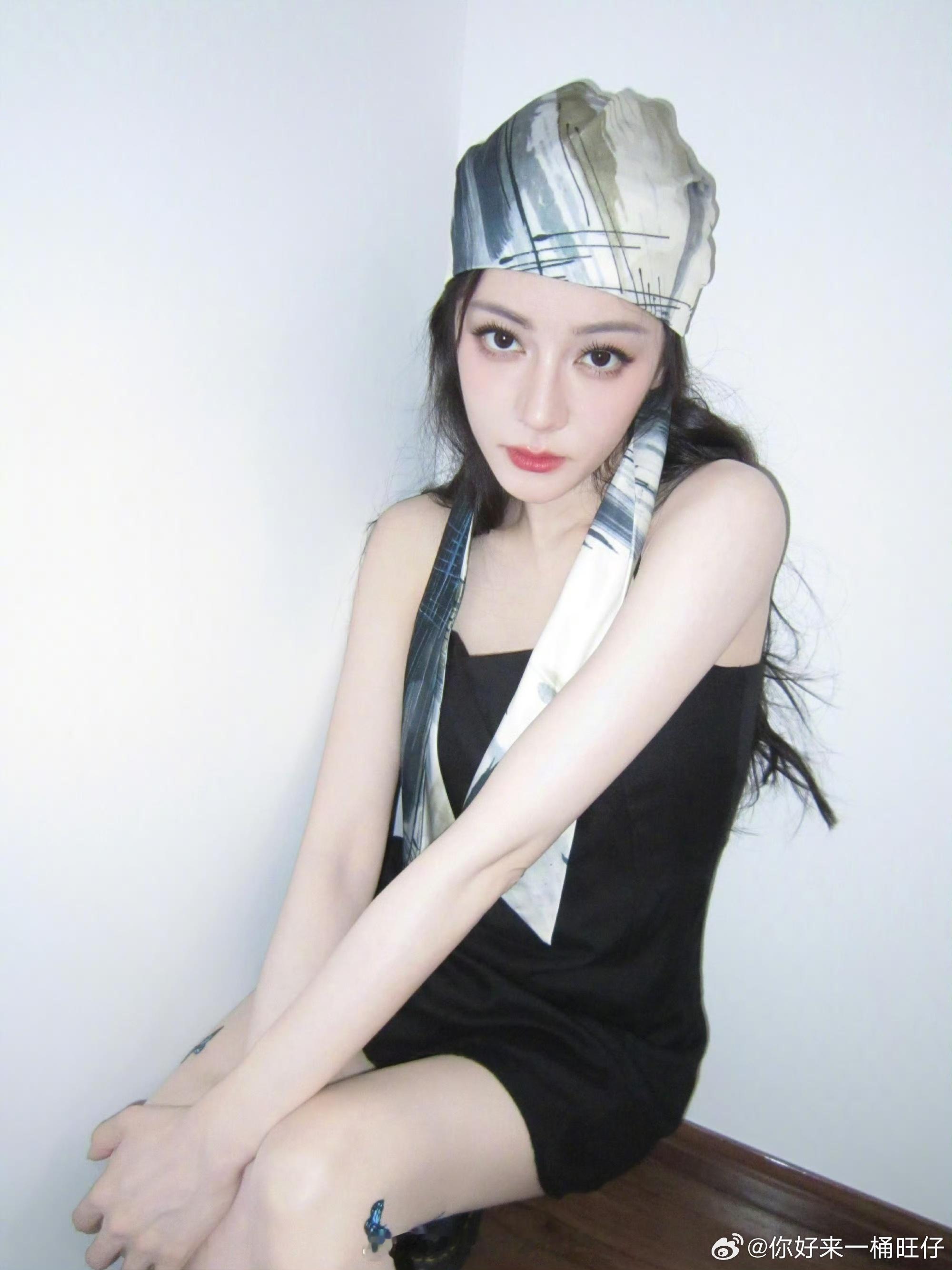 迪丽热巴迪丽热巴cool女孩上线迪丽热巴蝴蝶贴纸​迪丽热巴cool女孩