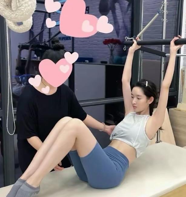 内娱版张元英！不对比不知道张元英这个比例是真的逆天我认识张元英就是靠着组瑜